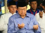 SBY Membayar Penghormatan di Kuburan Massal Tsunami Aceh