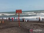 Pantai Selatan Bantul Bukan Tempat yang Aman untuk Berenang