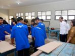 Jokowi Memberikan Penghargaan atas Praktik Pembelajaran di SMK Negeri 5 Kupang