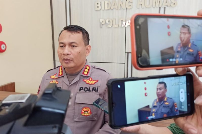 Polda Jatim Mengakui Kesalahan Memberikan Informasi tentang Baliho Capres di Pos Polantas Mojokerto