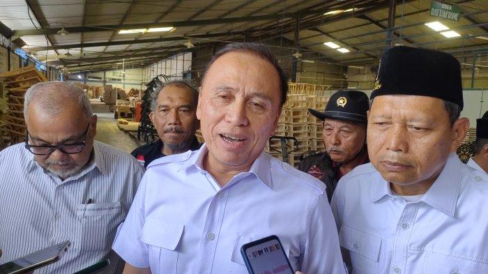 Mochamad Iriawan Menyumbangkan Dua Mobil Gratis untuk Masyarakat Pangandaran Digunakan sebagai Bantuan