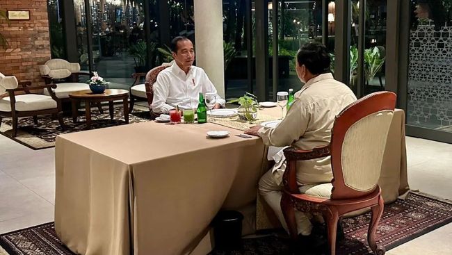 Jokowi dan Prabowo Makan Malam Bersama Lebih dari 2 Jam, Sambil Membahas Hal Ini