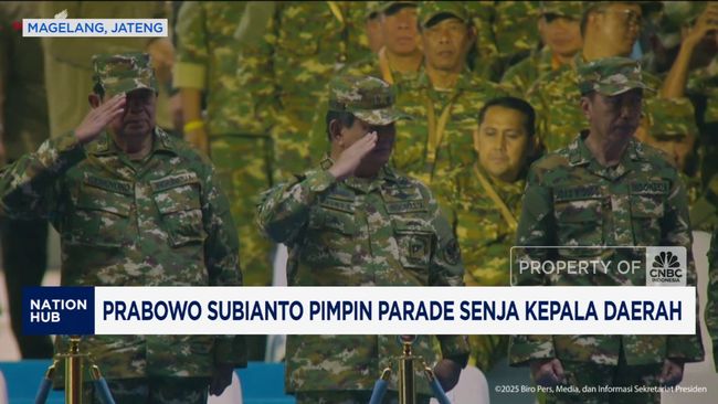 presiden-prabowo-pimpin-parade-senja-kepala-daerah-1740662589331_169.png