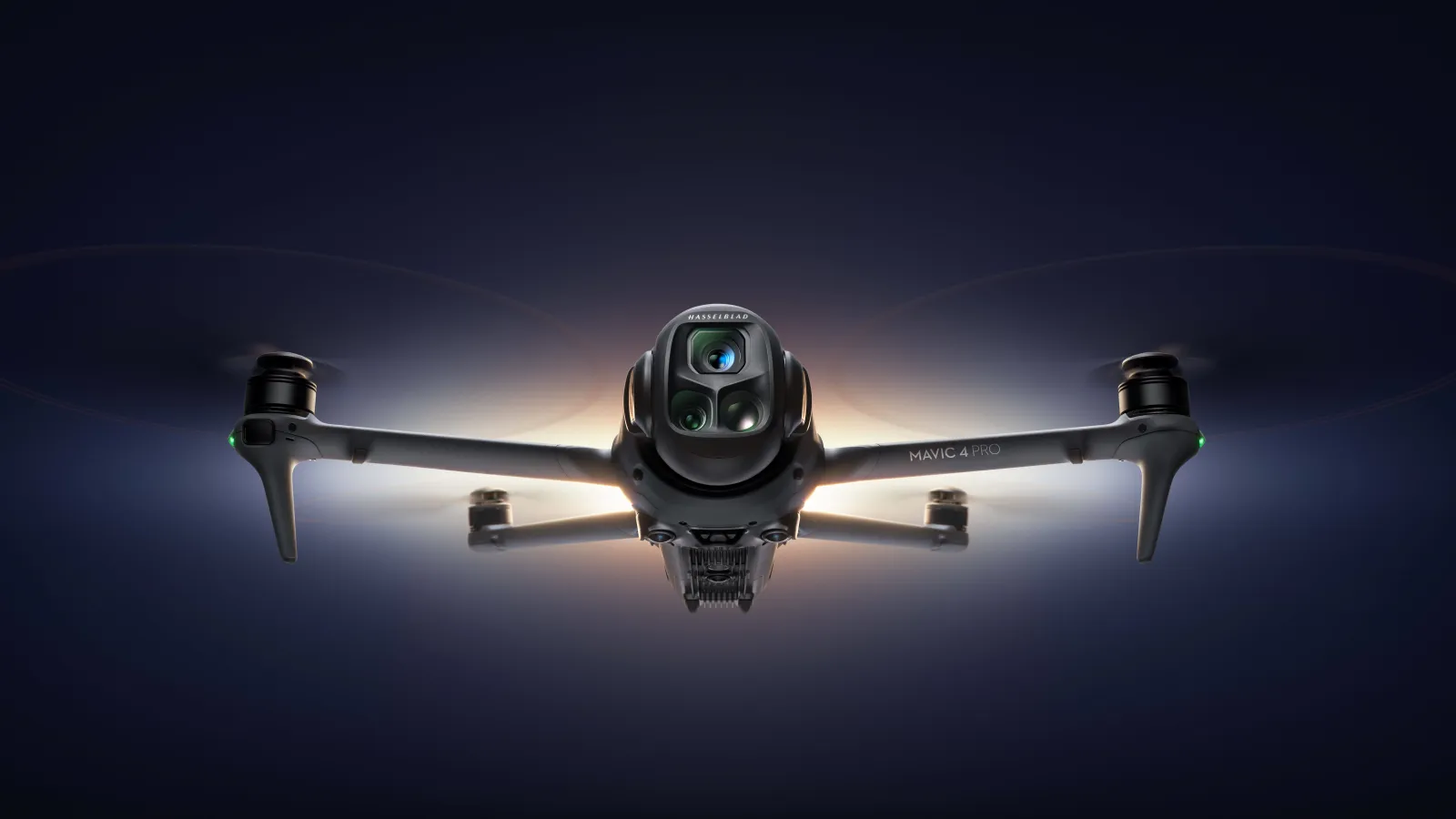 dji-Mavic-4-Pro_Product-KV_Close-up_dark-2.webp.webp