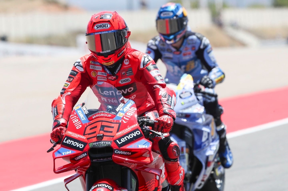marc-marquez-ducati-team.jpg