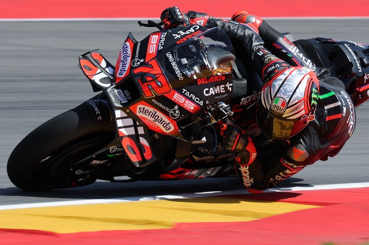 marco-bezzecchi-aprilia-racing.jpg