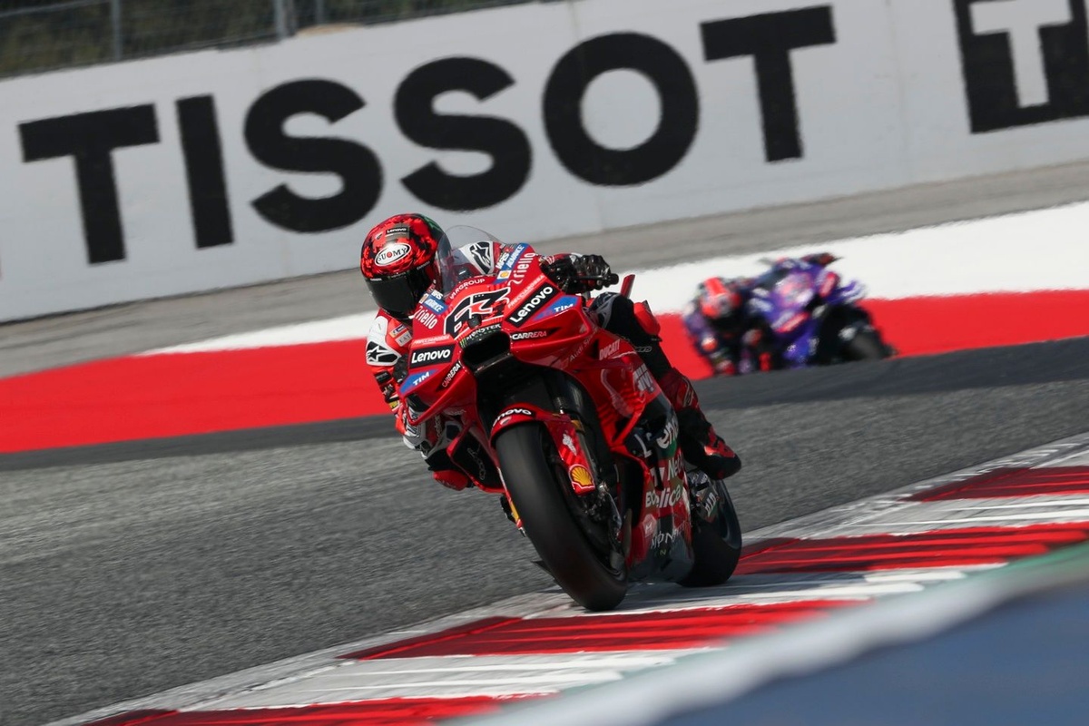 1755494418_francesco-bagnaia-ducati-team.jpg